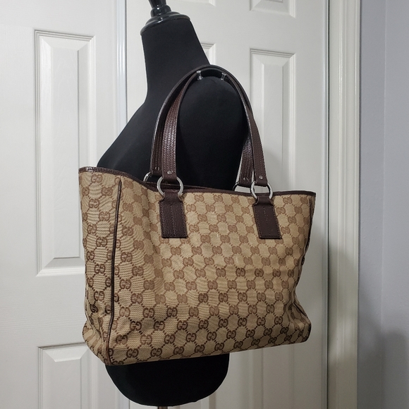 Meet Your Posher - Picture 2 of 4